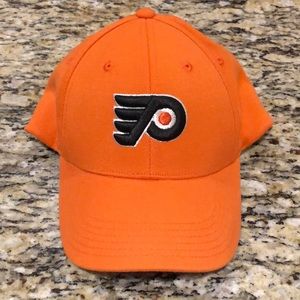 EUC Worn Once Philadelphia Flyers Cap